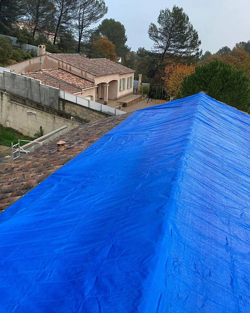 Réparation et urgence fuite de toiture à Angoulême